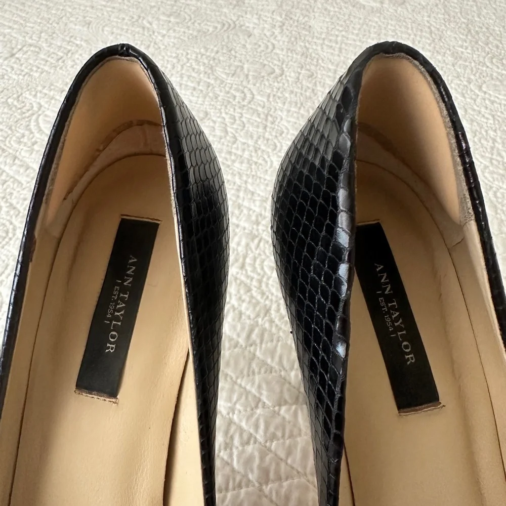 Ann Taylor Women’s Perfect Platform Pumps Heels Shoes Black Croc Texture Leather